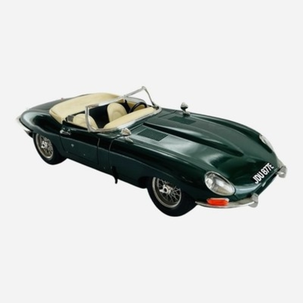 Vintage Bburago 1:18 1961 Jaguar E Cabriolet Diecast Model Car Green JDU 877E
